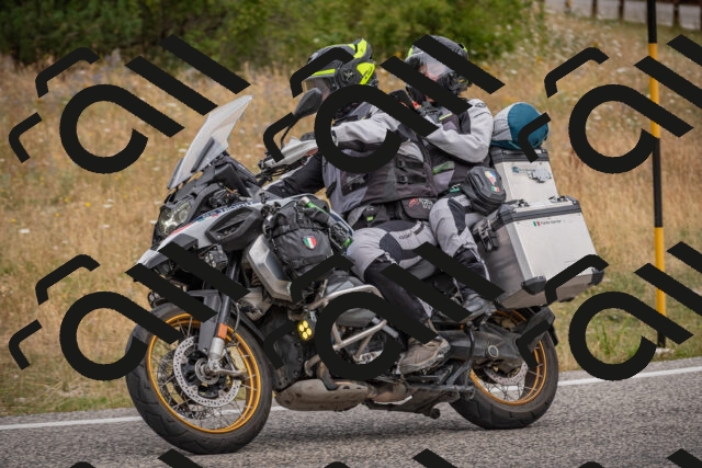 20250726112852-_5000455_am_