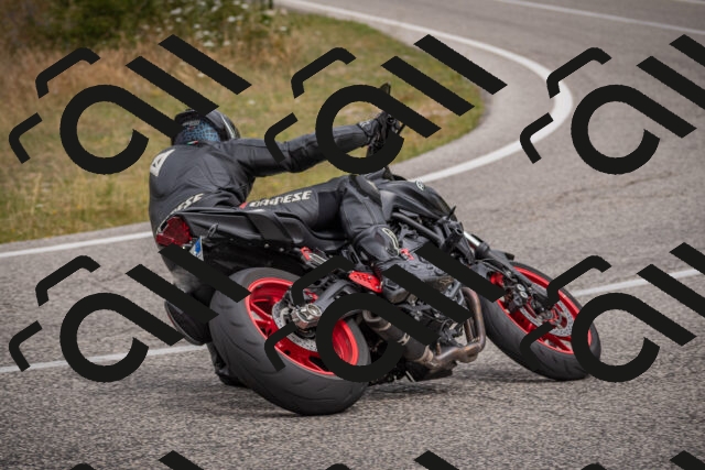 20250726113327-_5000479_am_