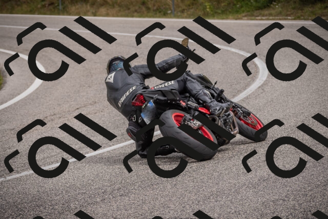 20250726113327-_5000480_am_