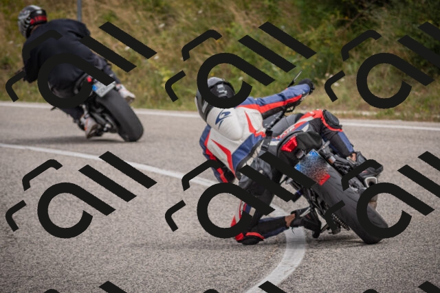 20250726113330-_5000483_am_