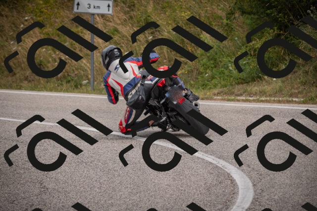 20250726113330-_5000485_am_