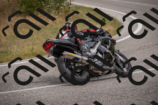 20250726113334-_5000490_am_