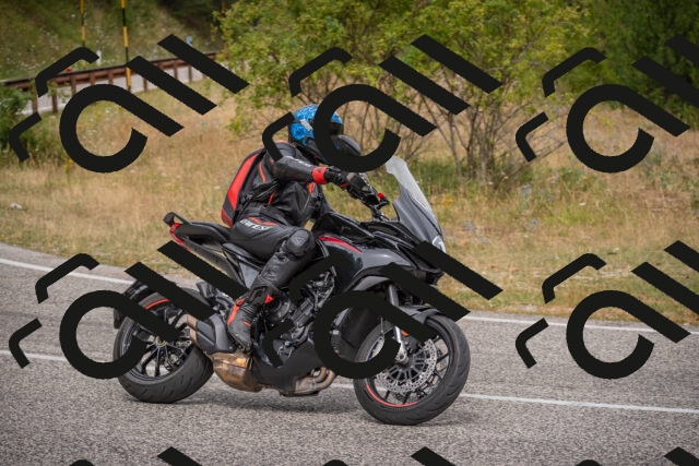 20250726113647-_5000552_am_