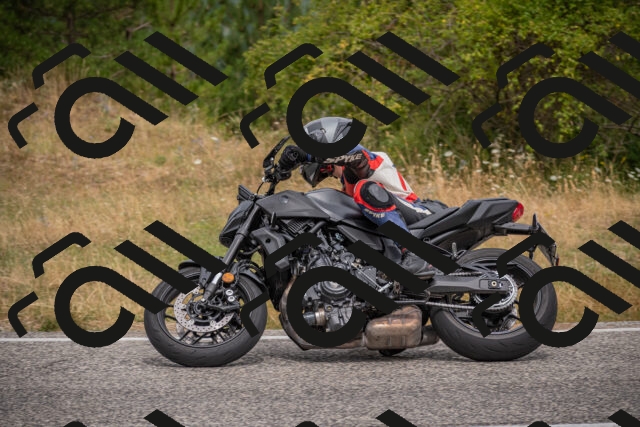 20250726113827-_5000564_am_