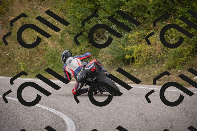 20250726113932-_5000572_am_