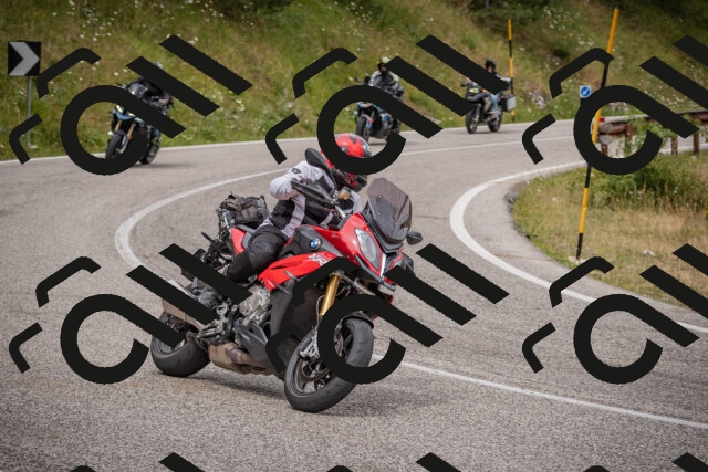 20250726114643-_5000592_am_