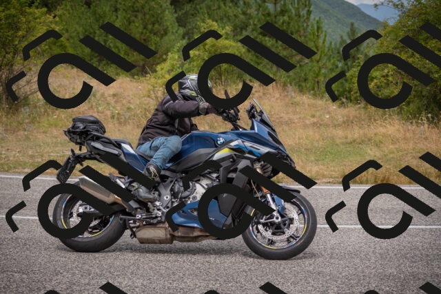 20250726114646-_5000599_am_