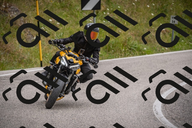 20250726115052-_5000618_am_