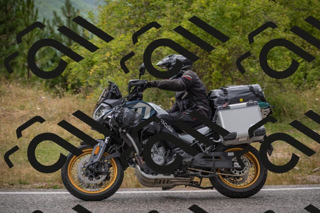 20250726115706-_5000660_am_