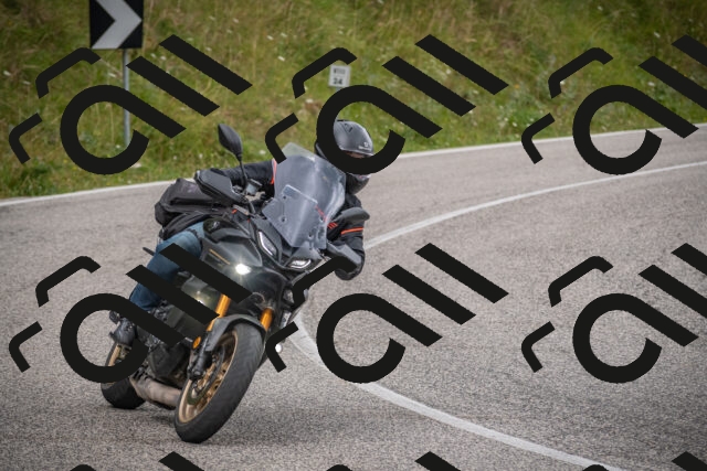 20250726122028-_5000739_am_