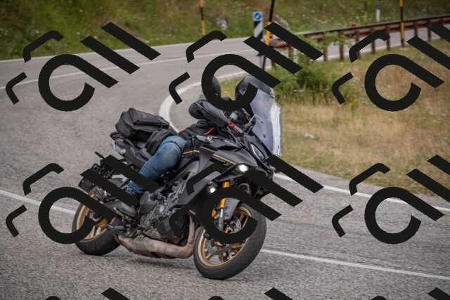 20250726122028-_5000740_am_