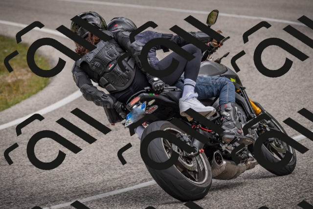 20250726122208-_5000755_am_