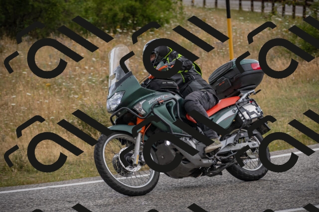 20250726122703-_5000769_am_