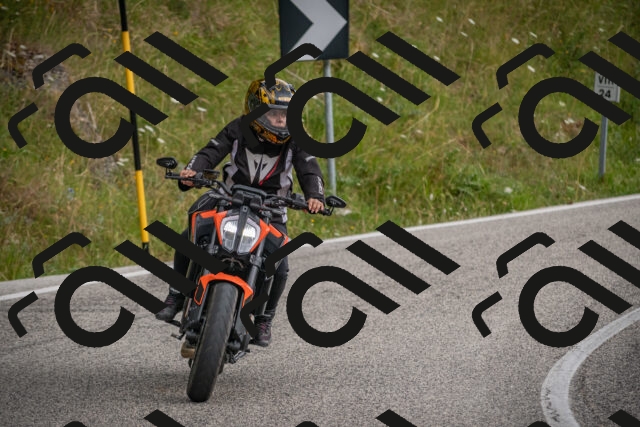 20250726122745-_5000783_am_