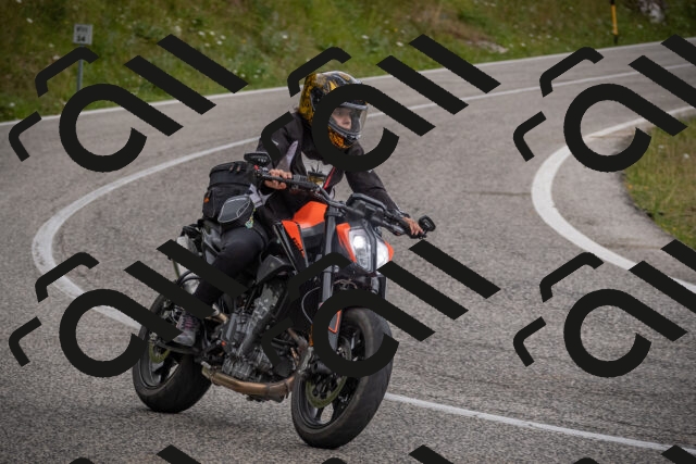 20250726122746-_5000785_am_