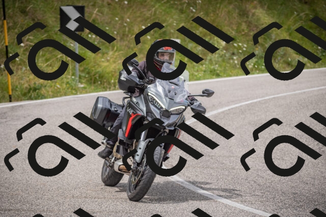 20250726123604-_5000815_am_