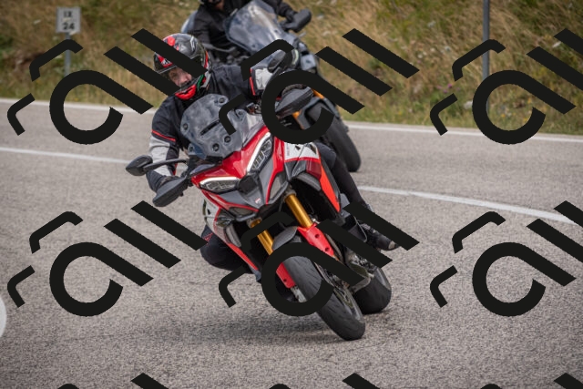 20250726124133-_5000836_am_