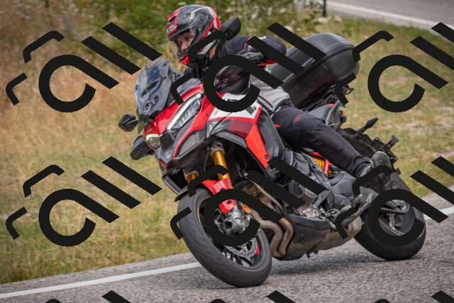 20250726124134-_5000838_am_