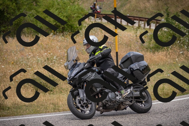 20250726124136-_5000842_am_