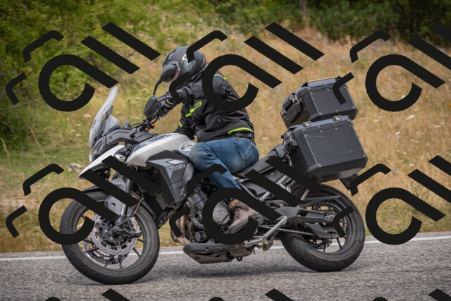 20250726124138-_5000848_am_