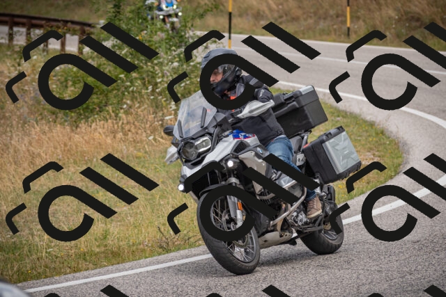 20250726124142-_5000855_am_