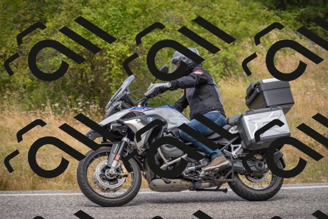 20250726124143-_5000856_am_