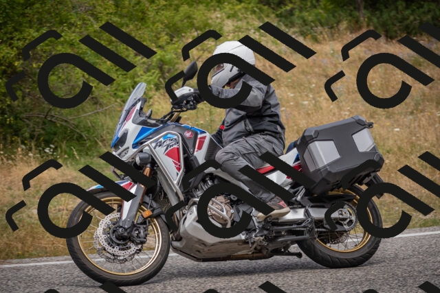 20250726124146-_5000860_am_