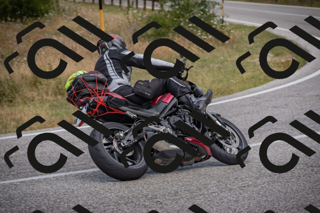 20250726125200-_5000940_am_