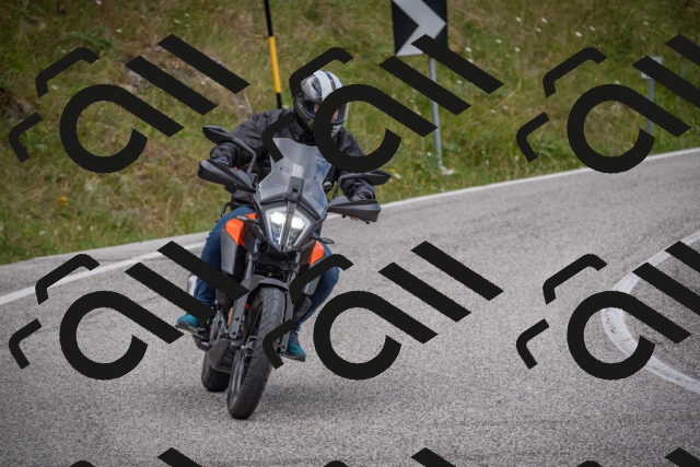 20250726125234-_5000942_am_