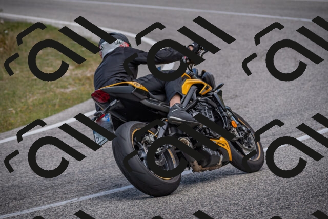 20250726125410-_5000951_am_