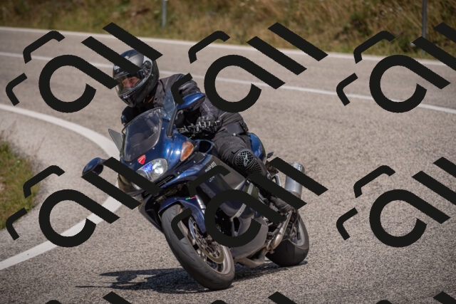 20250726125643-_5000963_am_