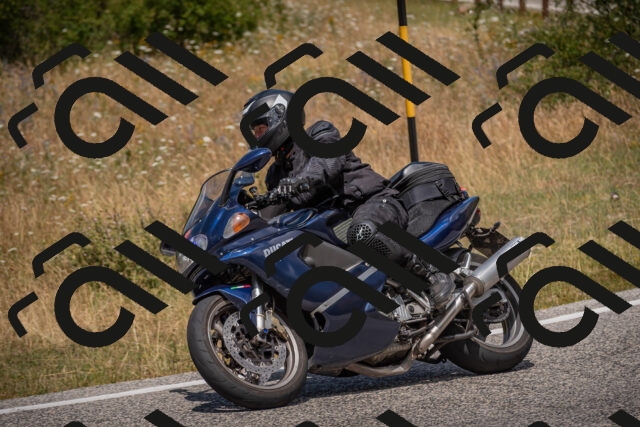 20250726125643-_5000964_am_