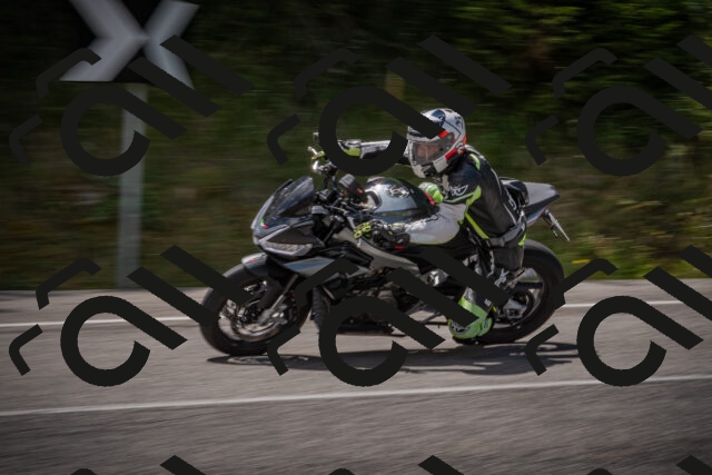 20250726125953-_5000982_am_