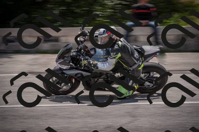 20250726125954-_5000985_am_