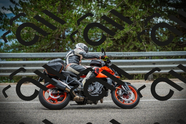 202507261043-DSC07858_c1_