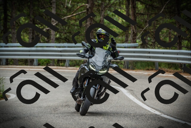 202507261052-DSC07895_c1_