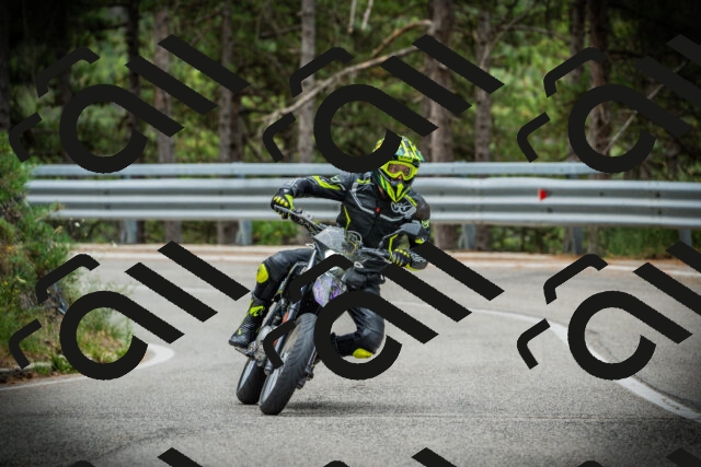 202507261059-DSC07906_c1_