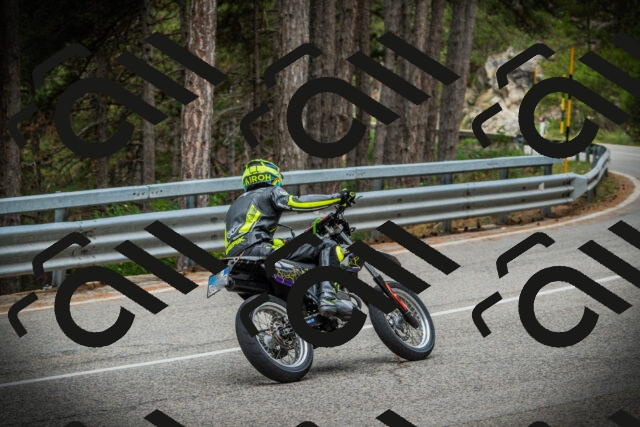 202507261059-DSC07909_c1_