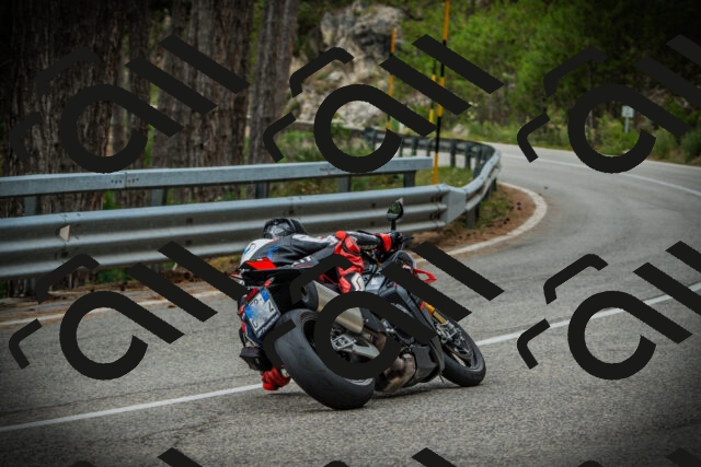 202507261103-DSC07928_c1_