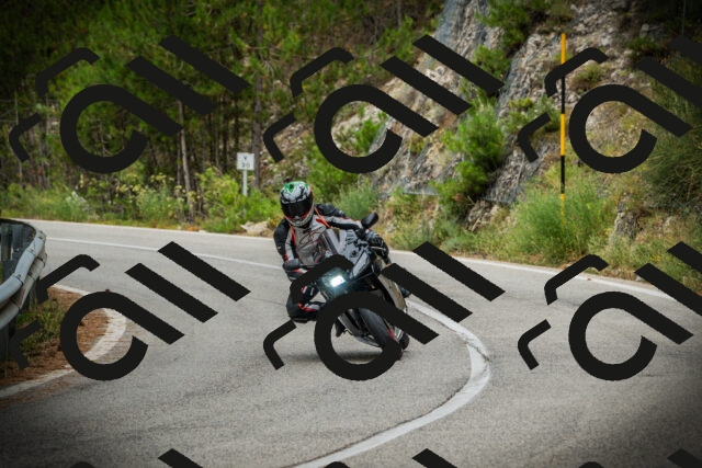 202507261125-DSC07998_c1_