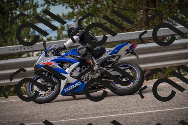 20250727100329-_5001079_am_