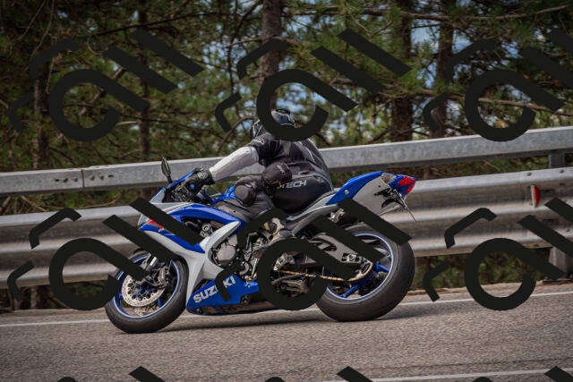 20250727100329-_5001080_am_