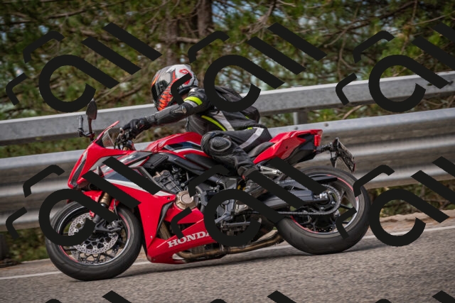 20250727100532-_5001083_am_