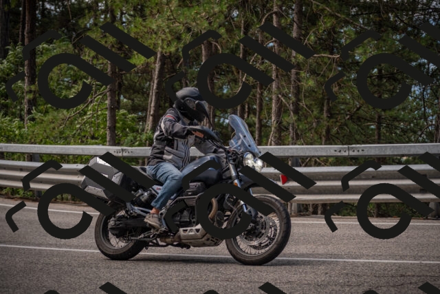 20250727100558-_5001094_am_