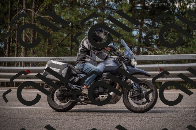 20250727100558-_5001095_am_