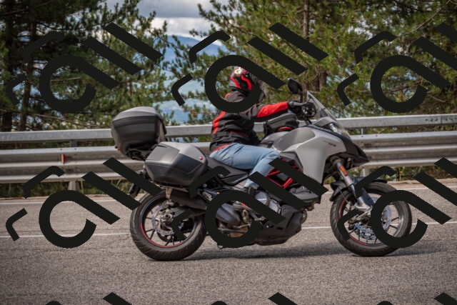 20250727100559-_5001099_am_