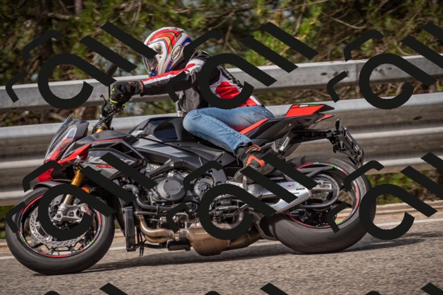 20250727100640-_5001105_am_