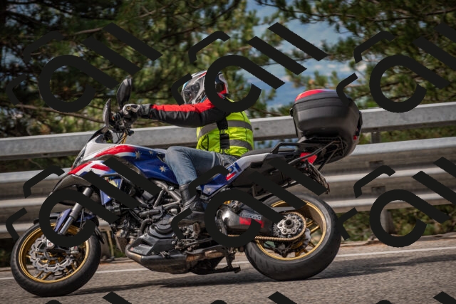 20250727100642-_5001109_am_