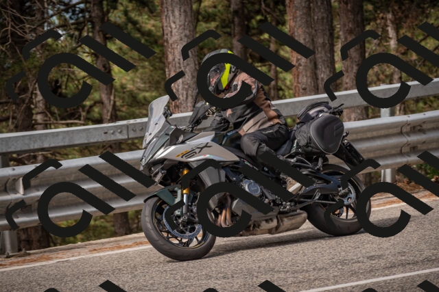 20250727100656-_5001113_am_