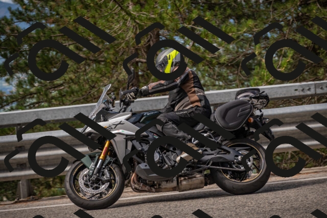 20250727100656-_5001114_am_